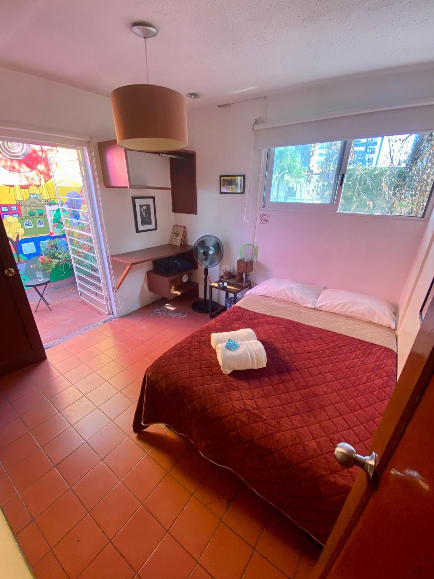גואדלחארה Hostel Hospedarte Chapultepec מראה חיצוני תמונה