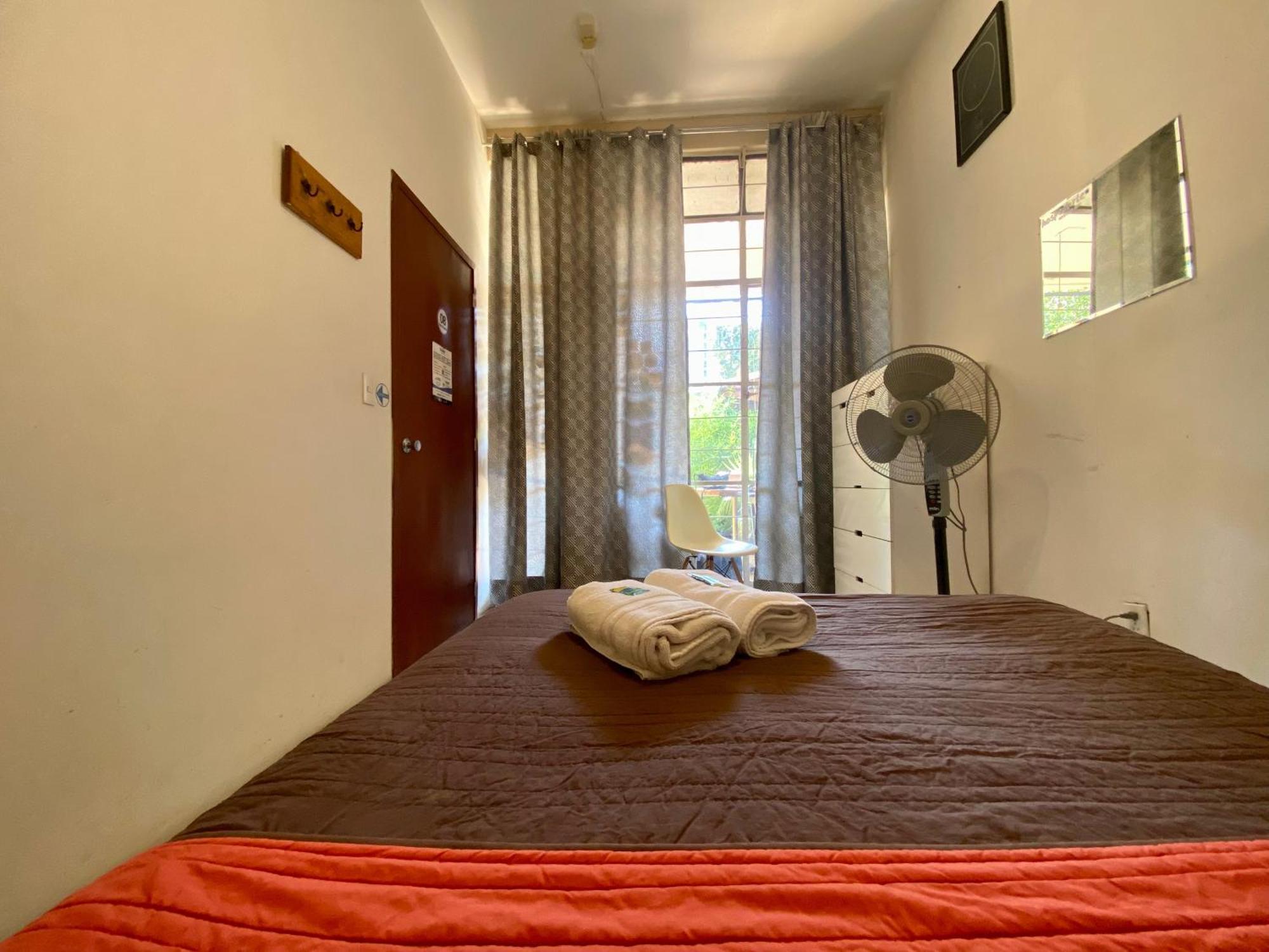 גואדלחארה Hostel Hospedarte Chapultepec מראה חיצוני תמונה