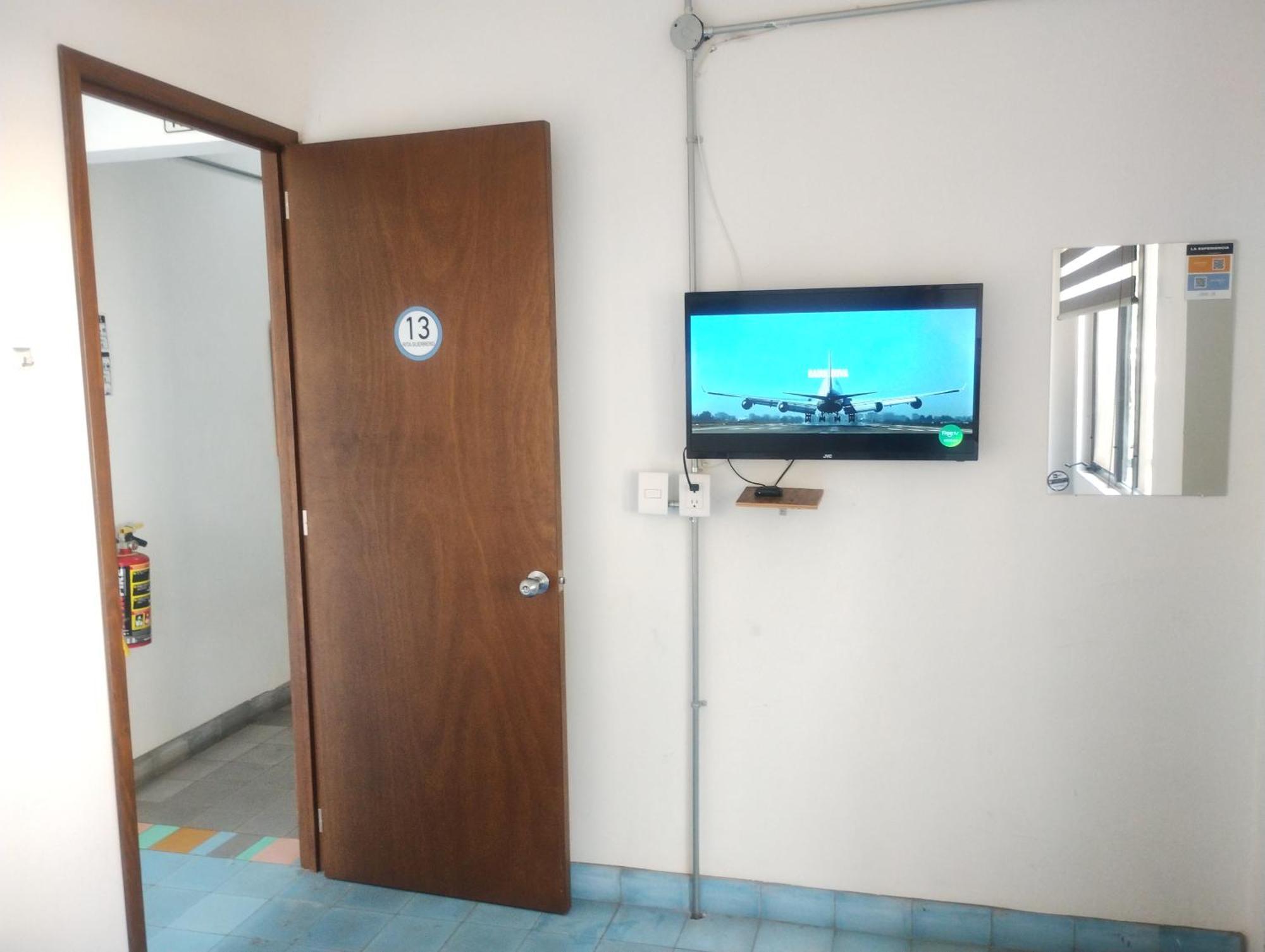 גואדלחארה Hostel Hospedarte Chapultepec מראה חיצוני תמונה