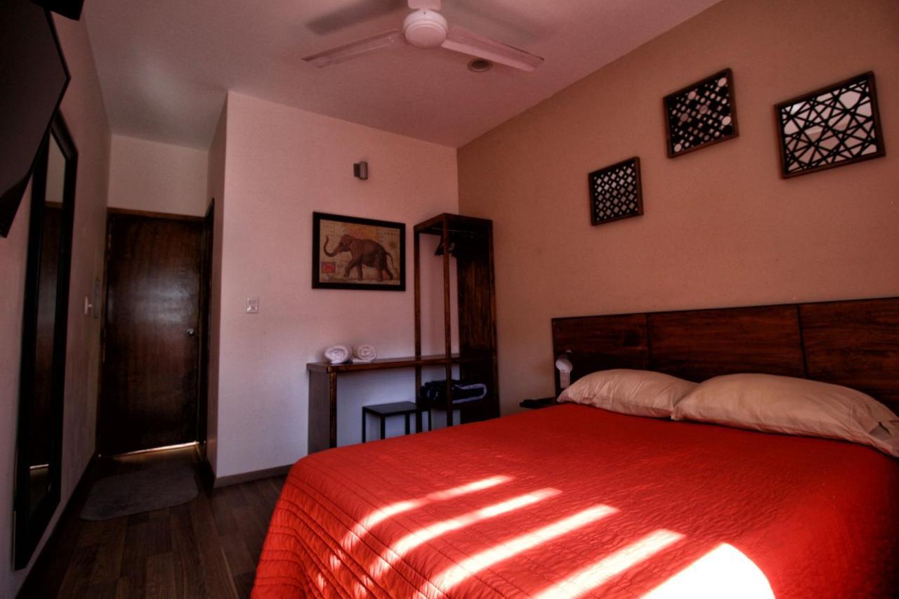 גואדלחארה Hostel Hospedarte Chapultepec מראה חיצוני תמונה